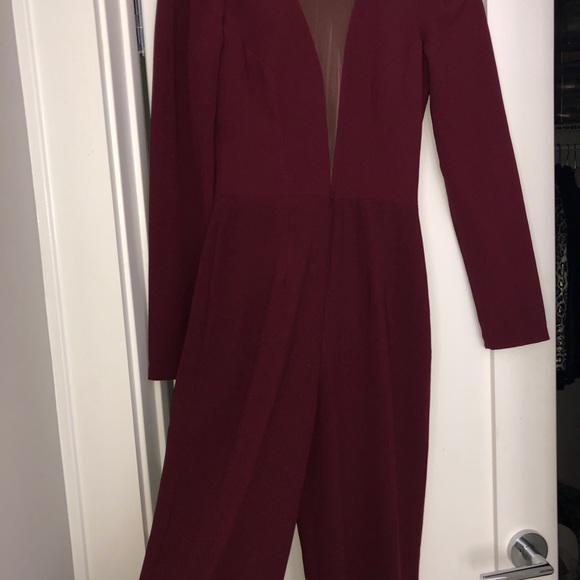 Dress the population wine low cut jumpsuit - Picture 4 of 5